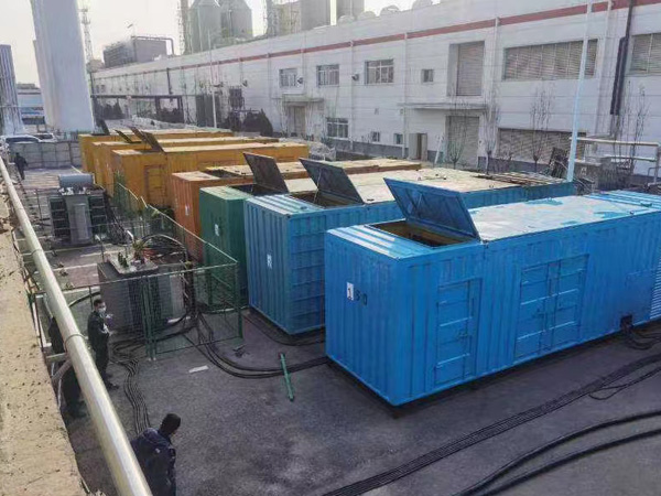 东港380V和690V电压的电缆线相同吗？